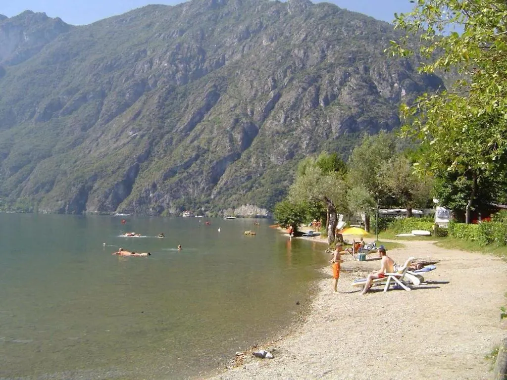 Mylooking Vacanze Porlezza 0*,